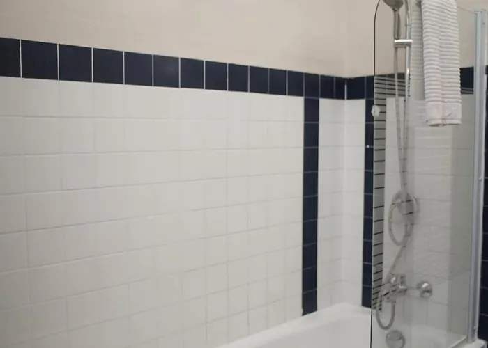 Apartamento Retreat In The Gers With Pool, Bikes And Starry Skies