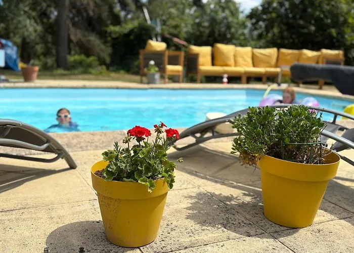 Retreat In The Gers With Pool, Bikes And Starry Skies Διαμέρισμα *