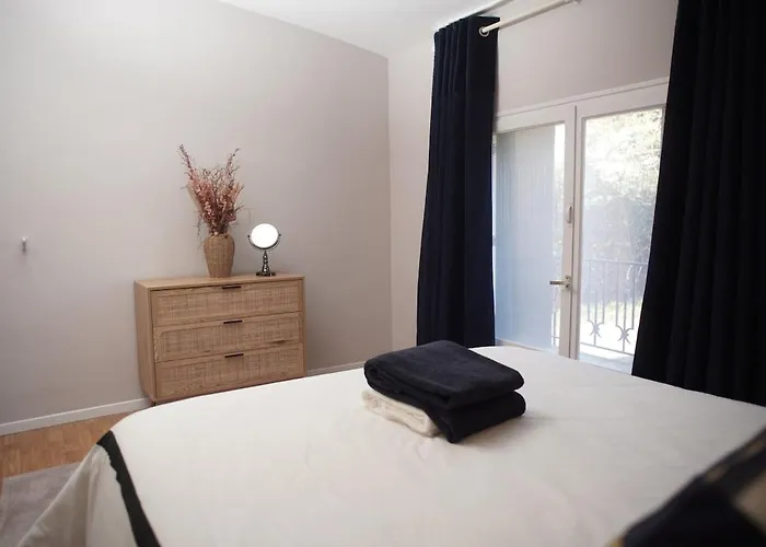 Appartement Retreat In The Gers With Pool, Bikes And Starry Skies