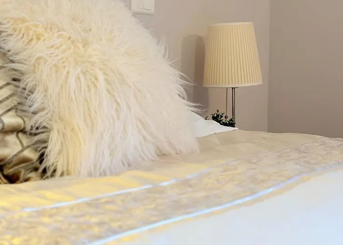 Retreat In The Gers With Pool, Bikes And Starry Skies Διαμέρισμα